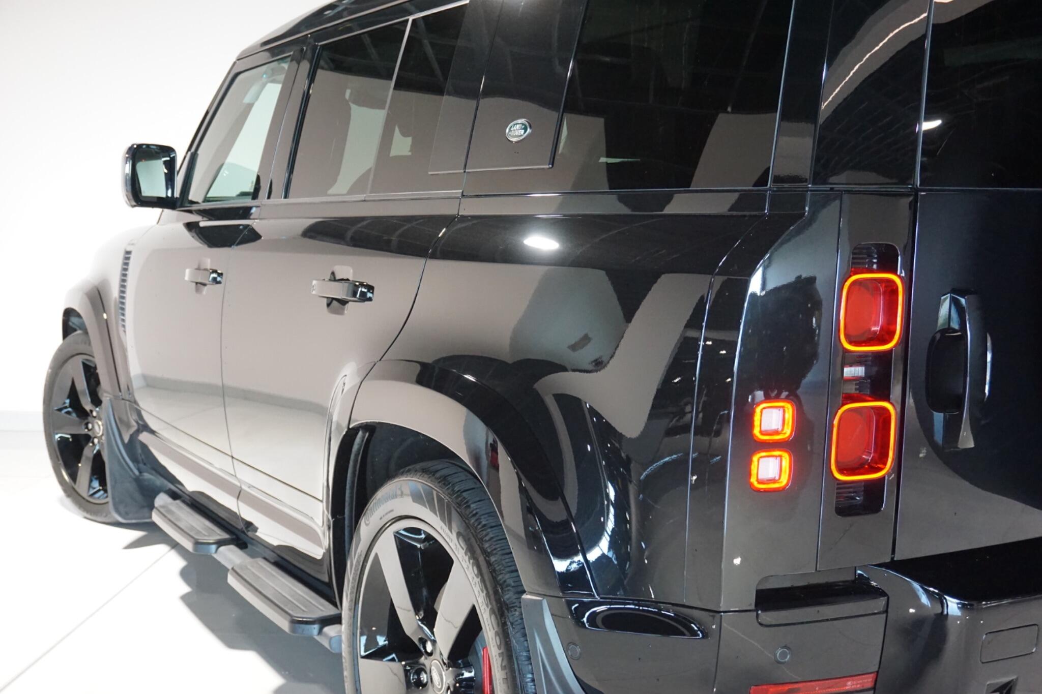 Land Rover Defender 110 3.0 D250 MHEV XS Edition SUV 5dr Diesel Auto 4WD Euro 6 (s/s) (250 ps)